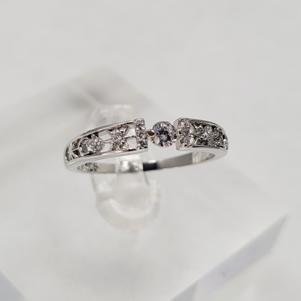 Delicate Sterling Silver Ring - Picture 7 of 12